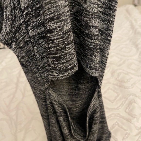 Aritzia dress - Picture 3 of 8